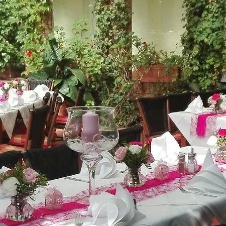 Albergo Hotel Schönefeld