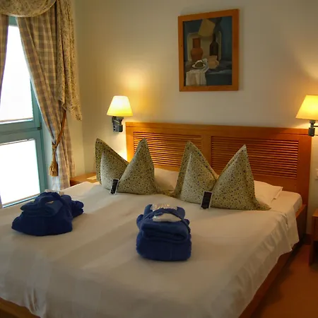 Albergo Hotel 4* Schoenefeld