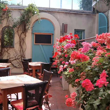 Hotel Albergo Hotel 4*
